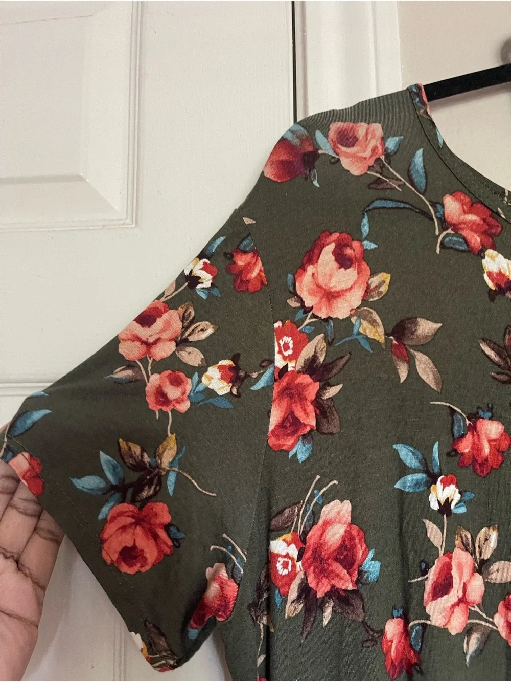 Plus Size Womens Olive Floral midi Dress with front knot  size 2X pre
